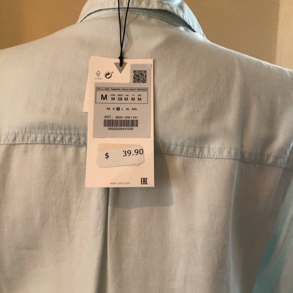 Zara NWT light blue denim shirt - Picture 3 of 6